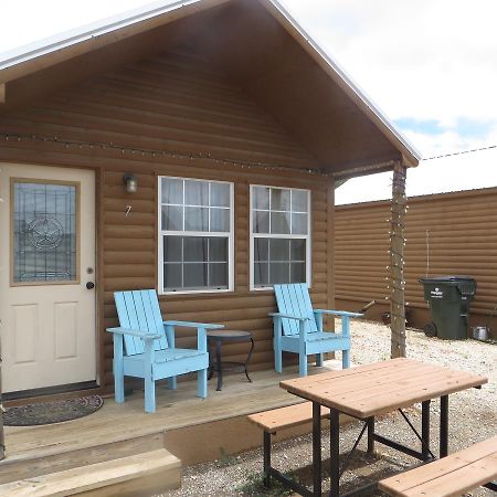 All Tucked Inn Cabins Stockdale 外观 照片