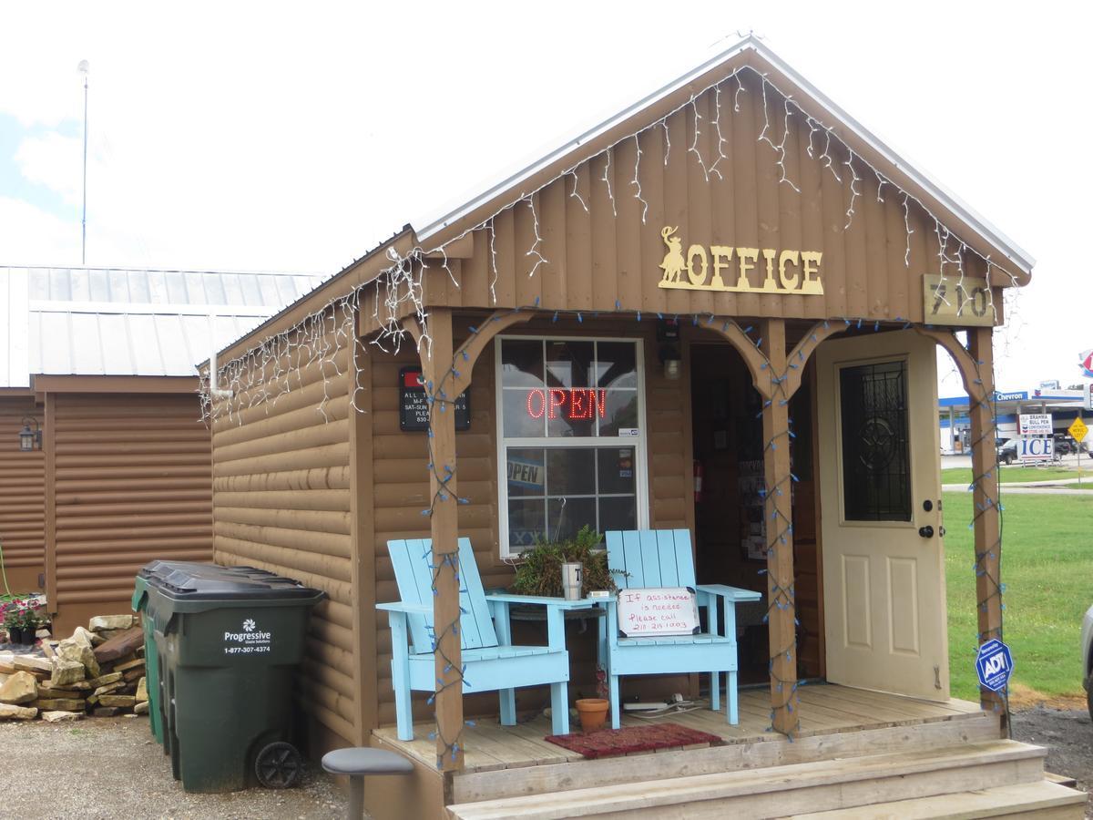 All Tucked Inn Cabins Stockdale 外观 照片
