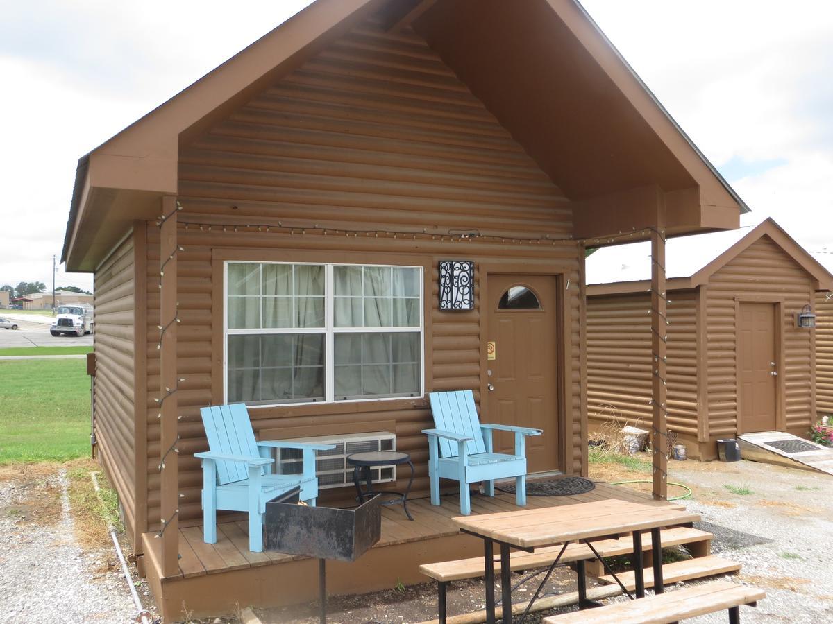 All Tucked Inn Cabins Stockdale 外观 照片